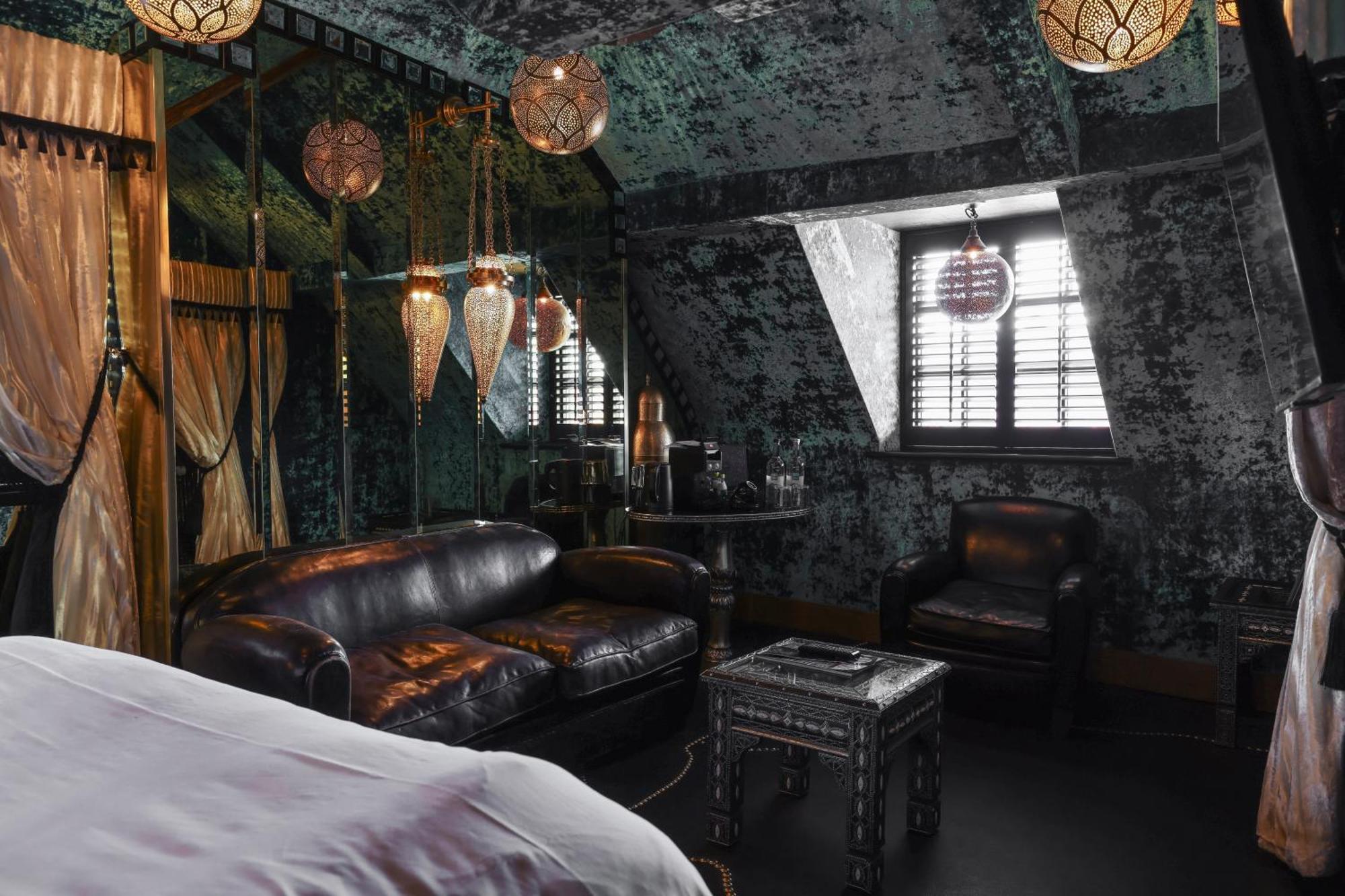 เครซีแบร์ โฮเต็ล เบคอนฟิลด์ Hotel บีคอนส์ฟิลด์ ภายนอก รูปภาพ